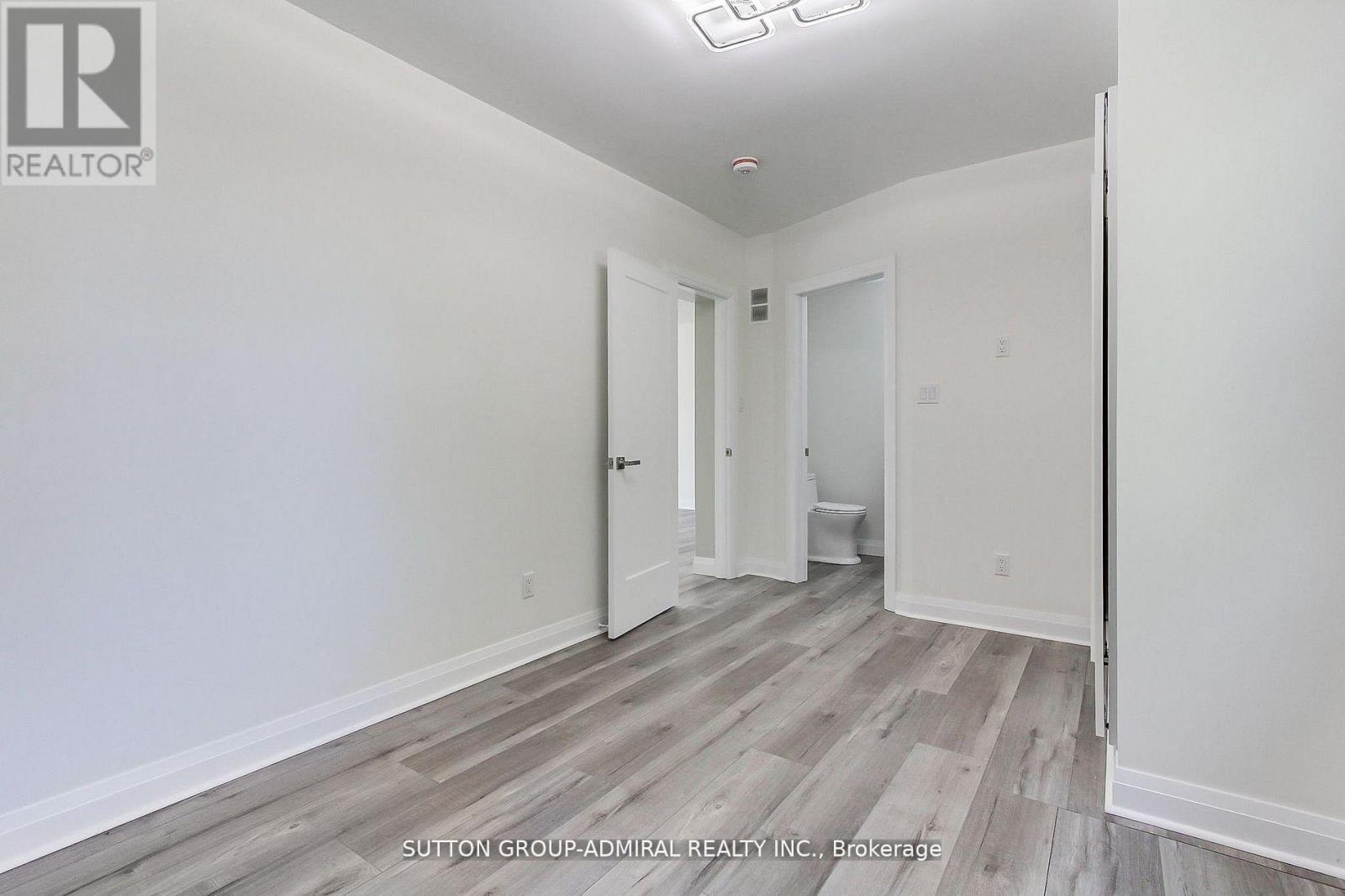 836 Montsell Avenue, Georgina, Ontario  L0E 1S0 - Photo 24 - N12998896