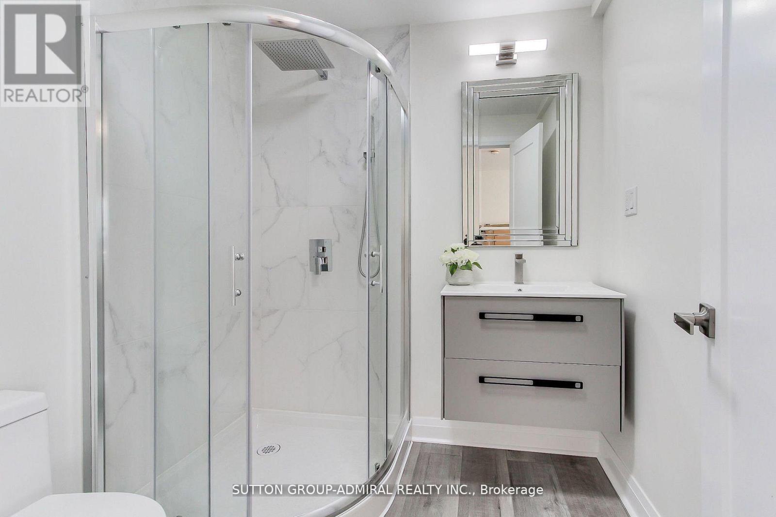 836 Montsell Avenue, Georgina, Ontario  L0E 1S0 - Photo 33 - N12998896