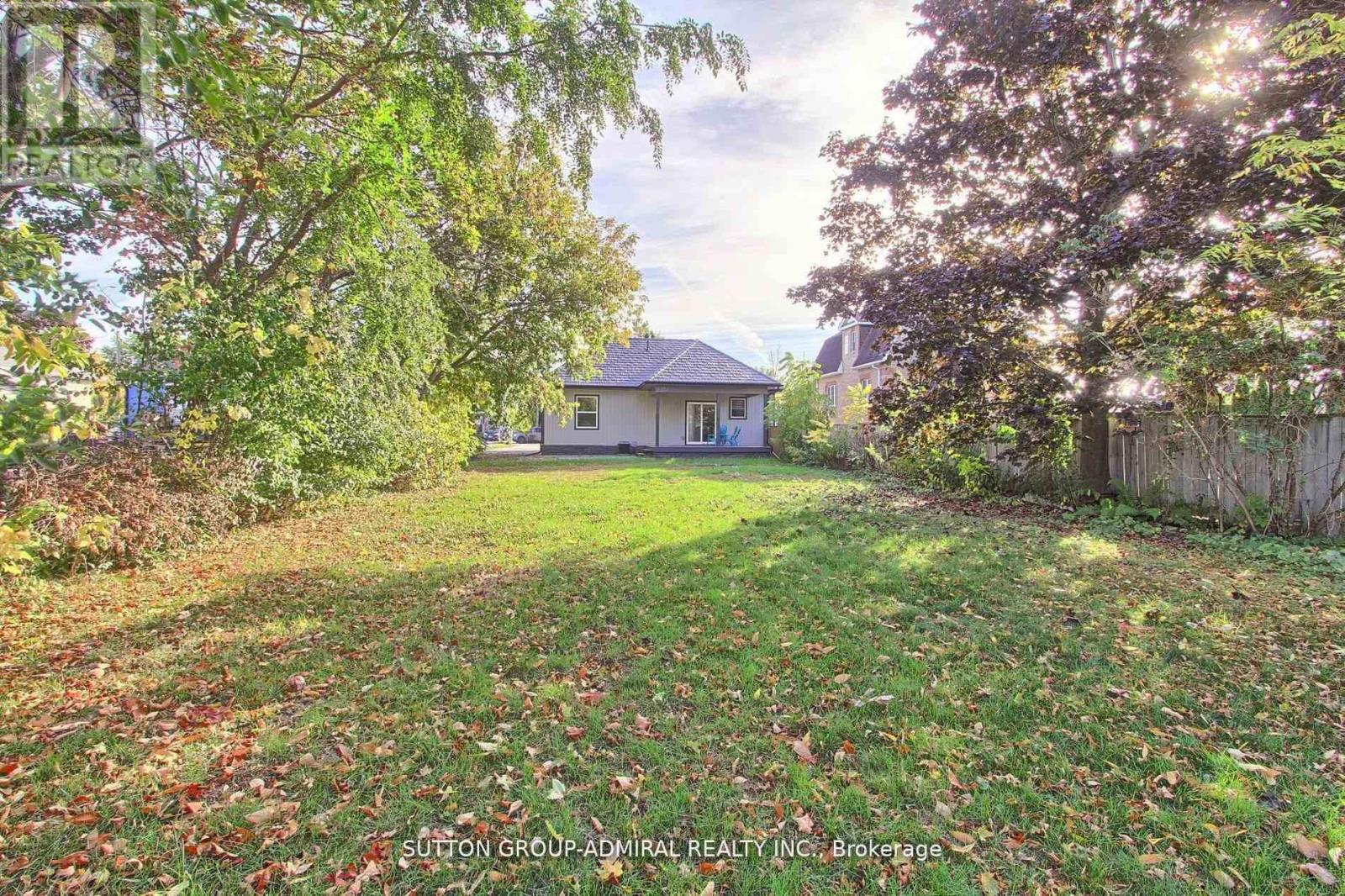 836 Montsell Avenue, Georgina, Ontario  L0E 1S0 - Photo 38 - N12998896