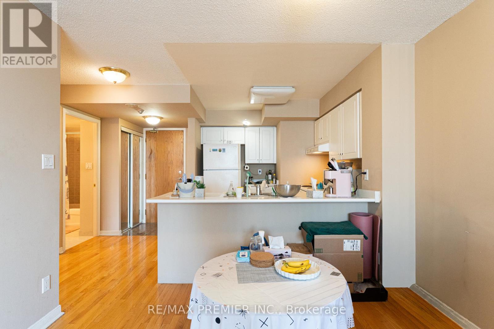 504 - 19 Northern Heights Drive, Richmond Hill, Ontario  L4B 4M4 - Photo 4 - N12998916