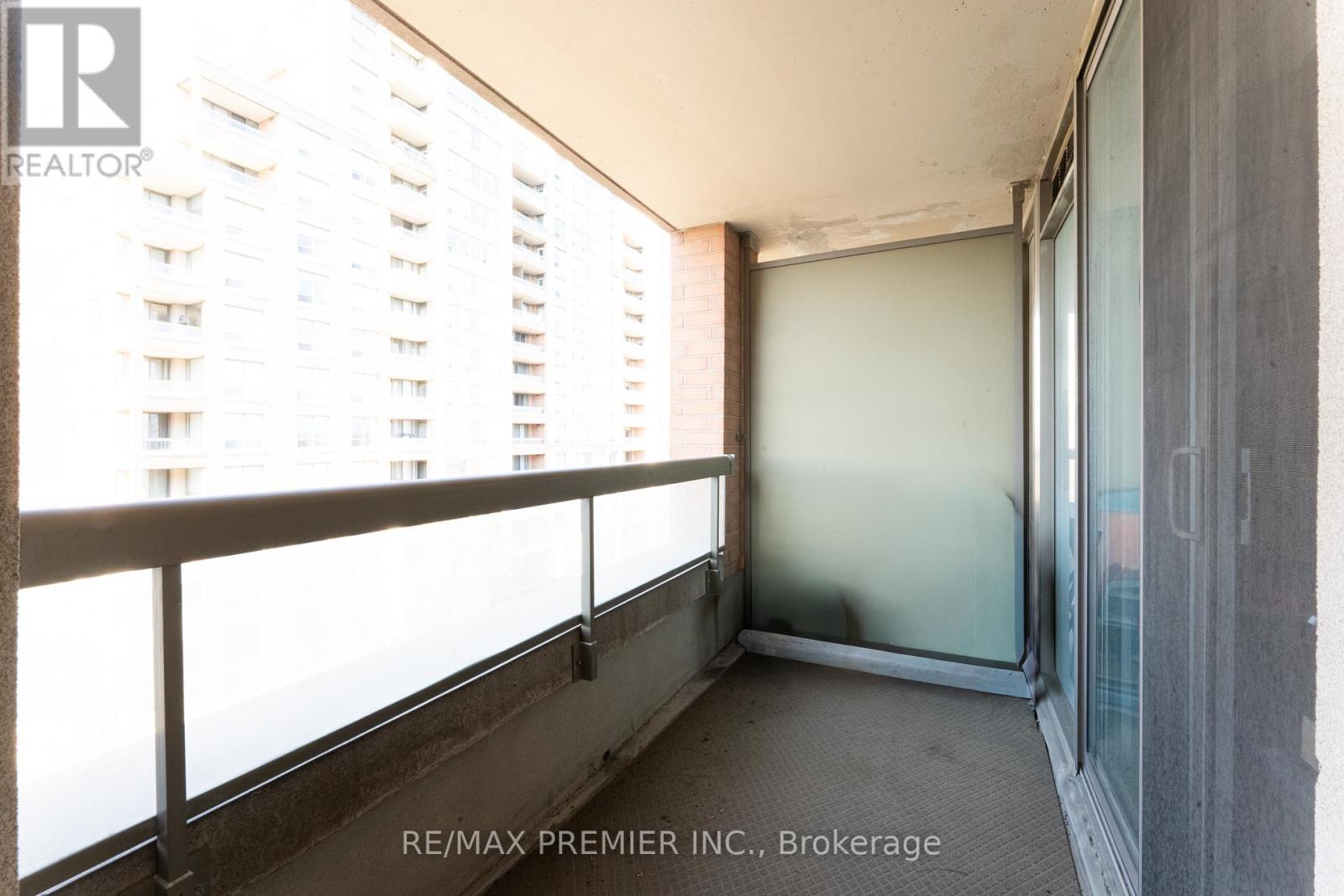 504 - 19 Northern Heights Drive, Richmond Hill, Ontario  L4B 4M4 - Photo 8 - N12998916