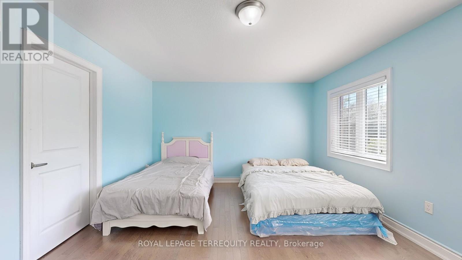 28 Richmond Park Drive, Georgina, Ontario  L4P 0H2 - Photo 40 - N12998960