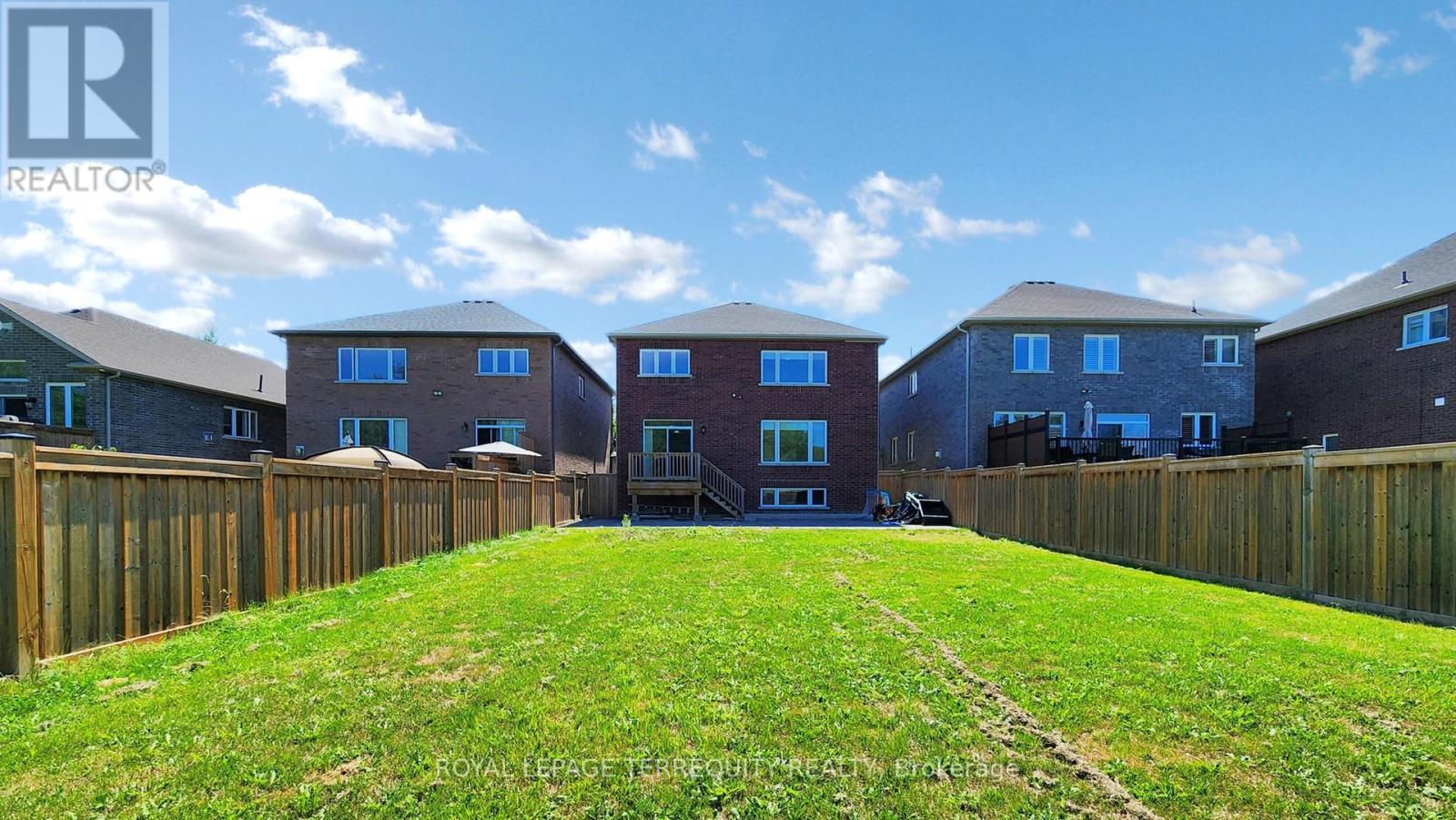 28 Richmond Park Drive, Georgina, Ontario  L4P 0H2 - Photo 44 - N12998960