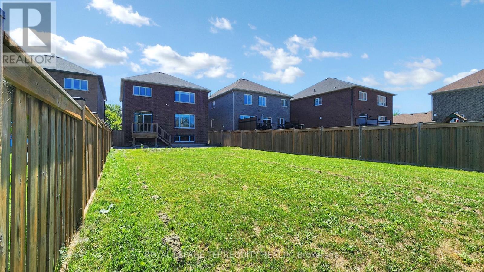 28 Richmond Park Drive, Georgina, Ontario  L4P 0H2 - Photo 45 - N12998960