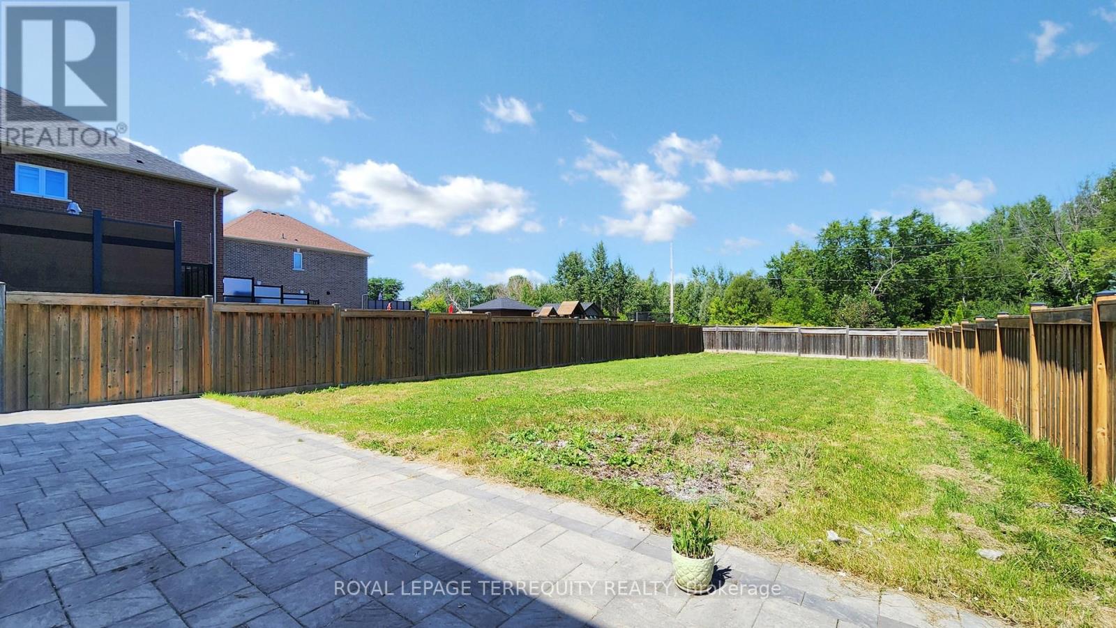 28 Richmond Park Drive, Georgina, Ontario  L4P 0H2 - Photo 48 - N12998960