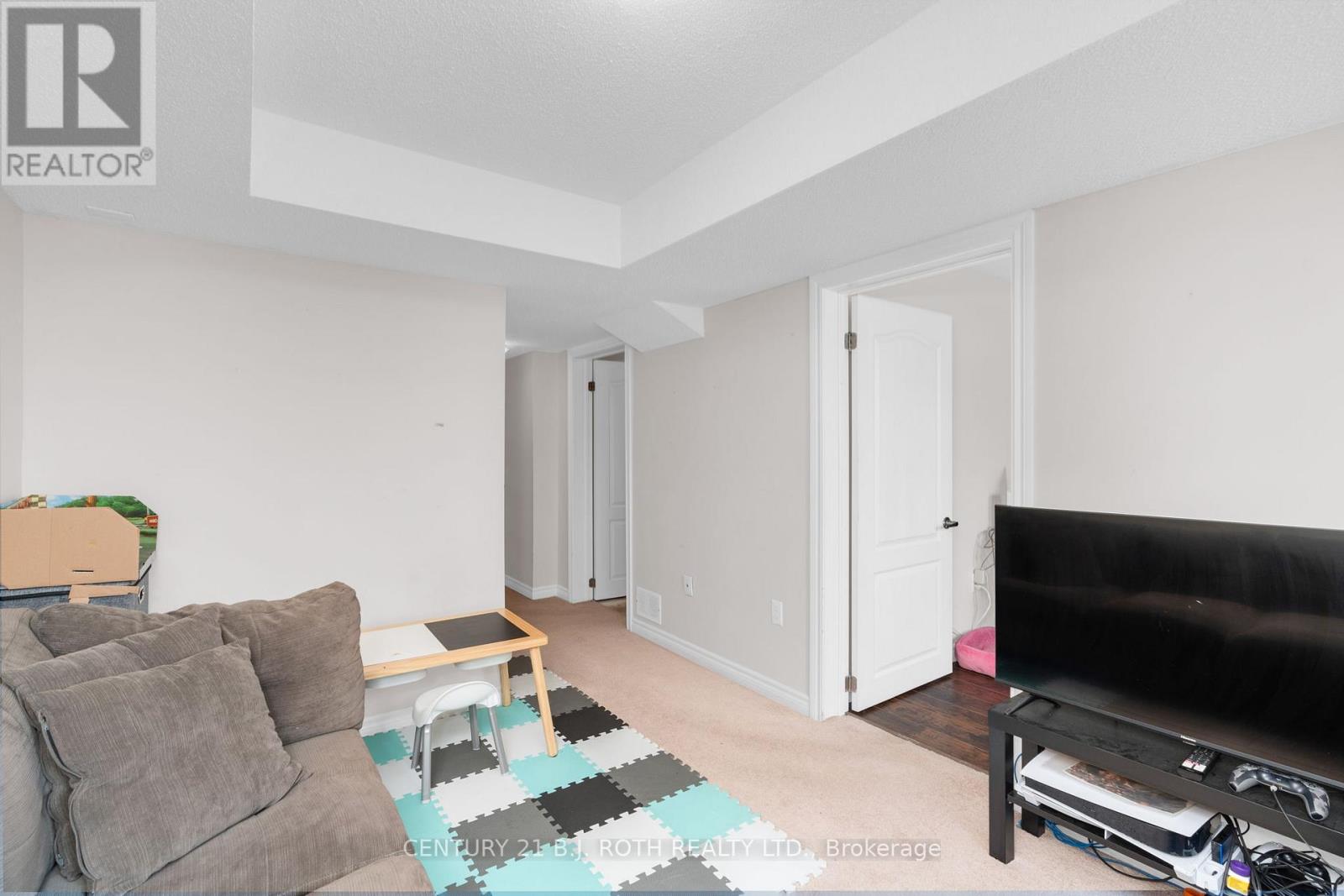 221 Harvie Road, Barrie, Ontario  L4N 9P8 - Photo 33 - S12998950