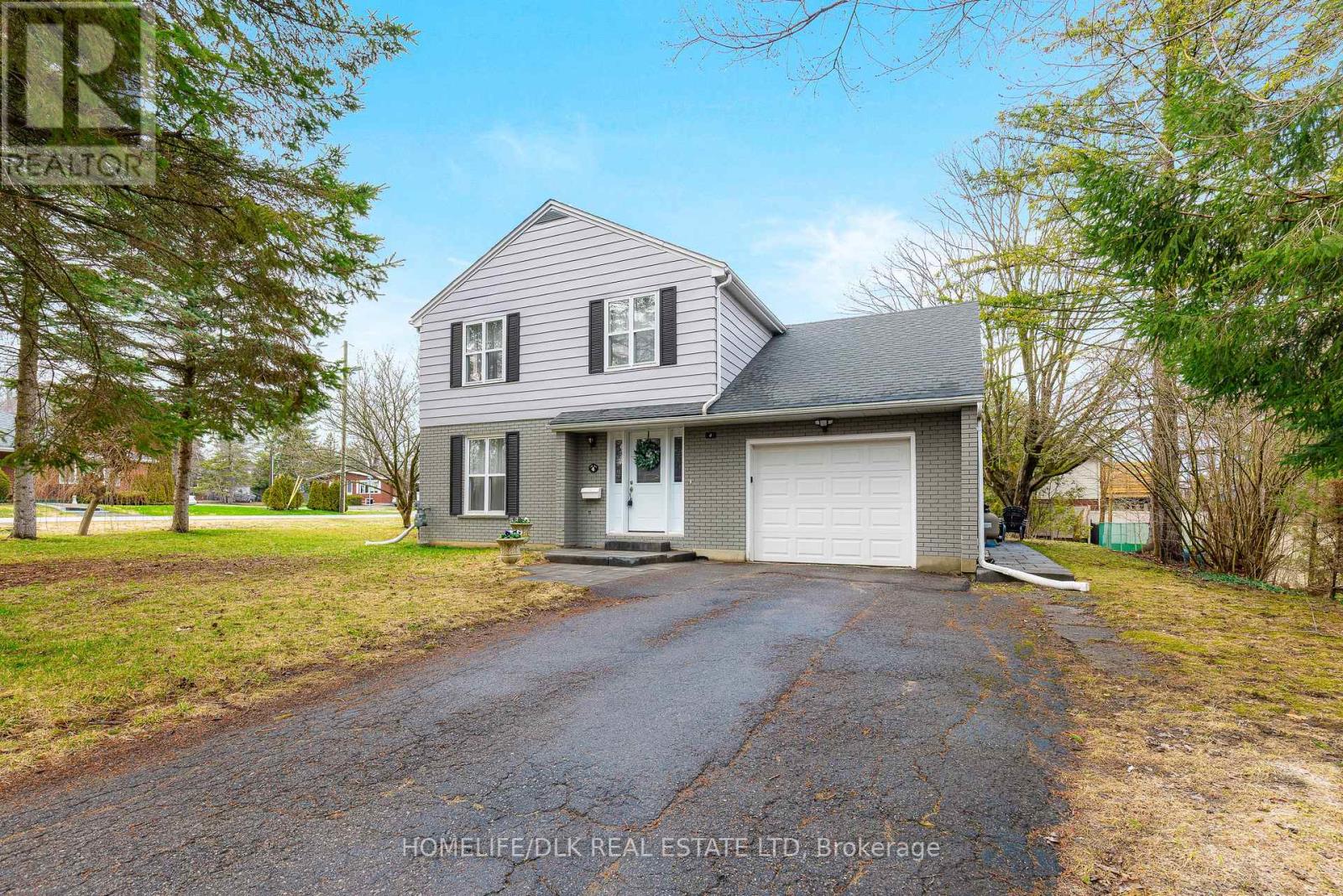 4 Baxter Drive, Brockville, Ontario  K6V 3T8 - Photo 2 - X12973396