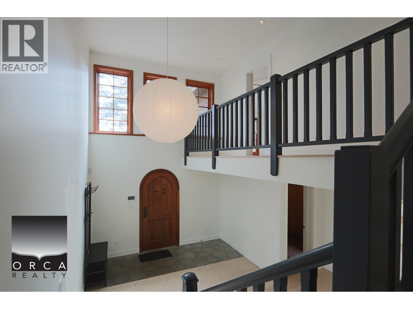 466 Brand Street, North Vancouver, British Columbia  V7N 1G1 - Photo 36 - R3108274