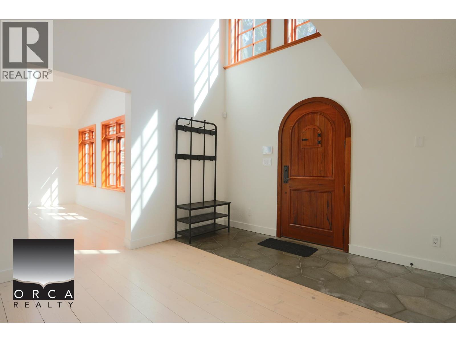 466 Brand Street, North Vancouver, British Columbia  V7N 1G1 - Photo 39 - R3108274