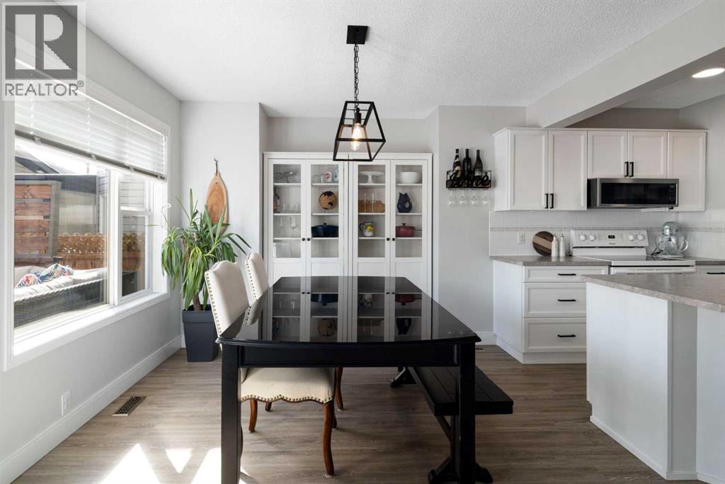 316 Mt Brewster Circle Se, Calgary, Alberta  T2Z 3J2 - Photo 6 - A2296159