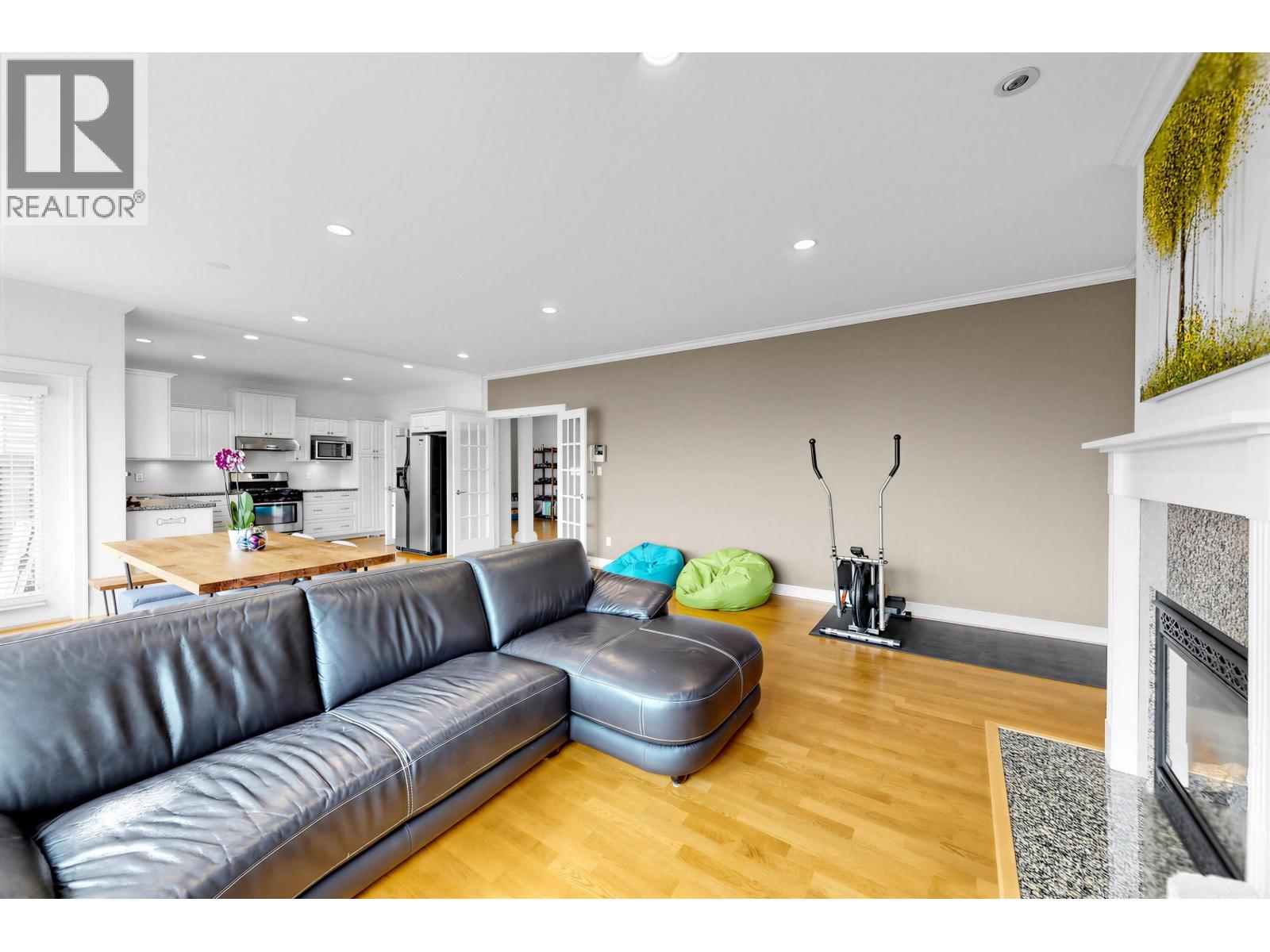 3580 Semlin Drive, Richmond, British Columbia V7C 5V7 - Photo 3 - R3111159