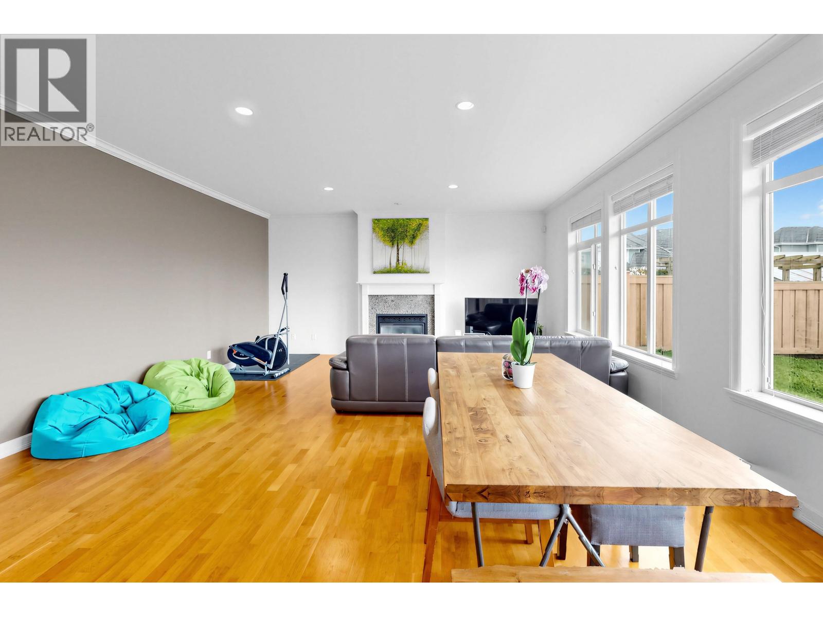 3580 Semlin Drive, Richmond, British Columbia V7C 5V7 - Photo 2 - R3111159