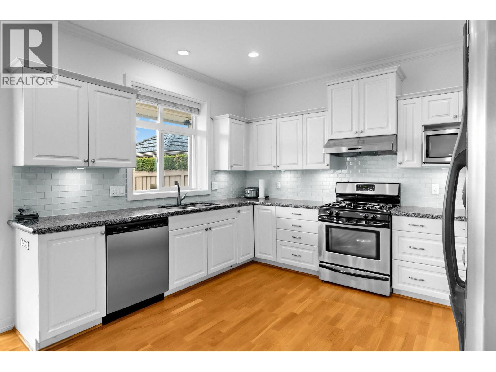 3580 Semlin Drive, Richmond, British Columbia V7C 5V7 - Photo 6 - R3111159