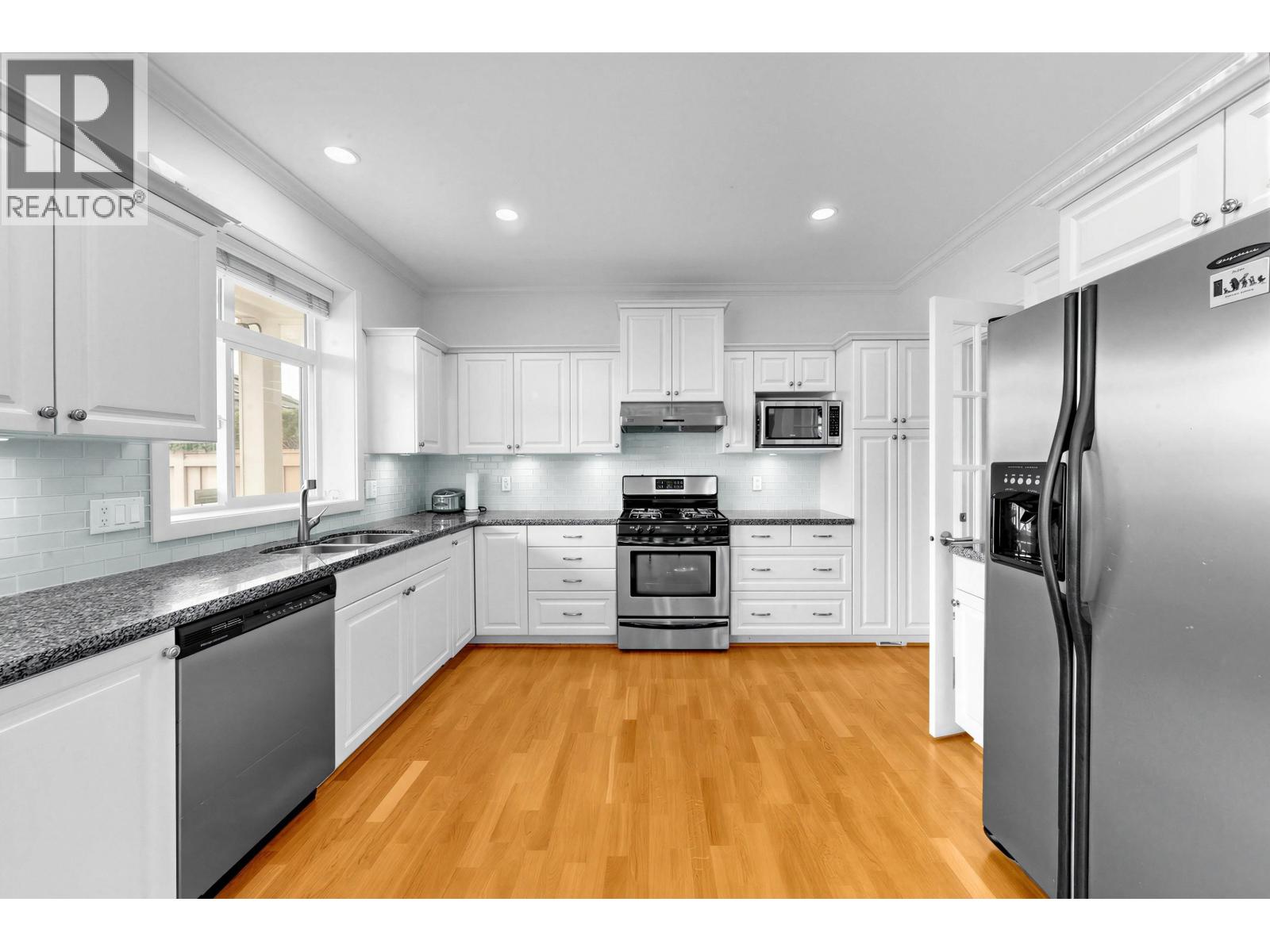 3580 Semlin Drive, Richmond, British Columbia V7C 5V7 - Photo 7 - R3111159