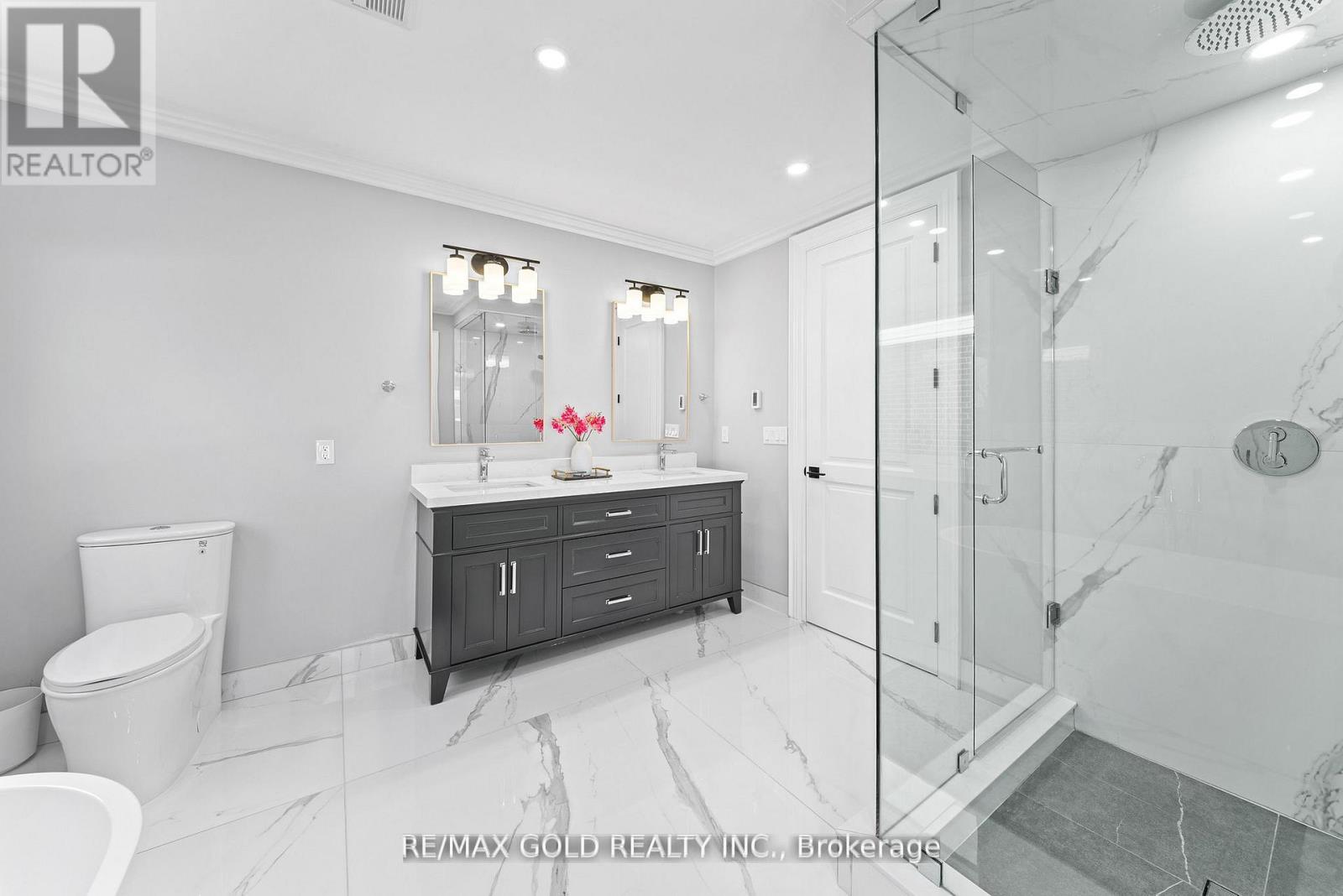 99 Twenty Seventh Street, Toronto, Ontario  M8W 2X6 - Photo 36 - W12998922