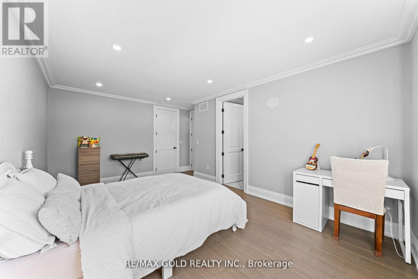 99 Twenty Seventh Street, Toronto, Ontario  M8W 2X6 - Photo 42 - W12998922