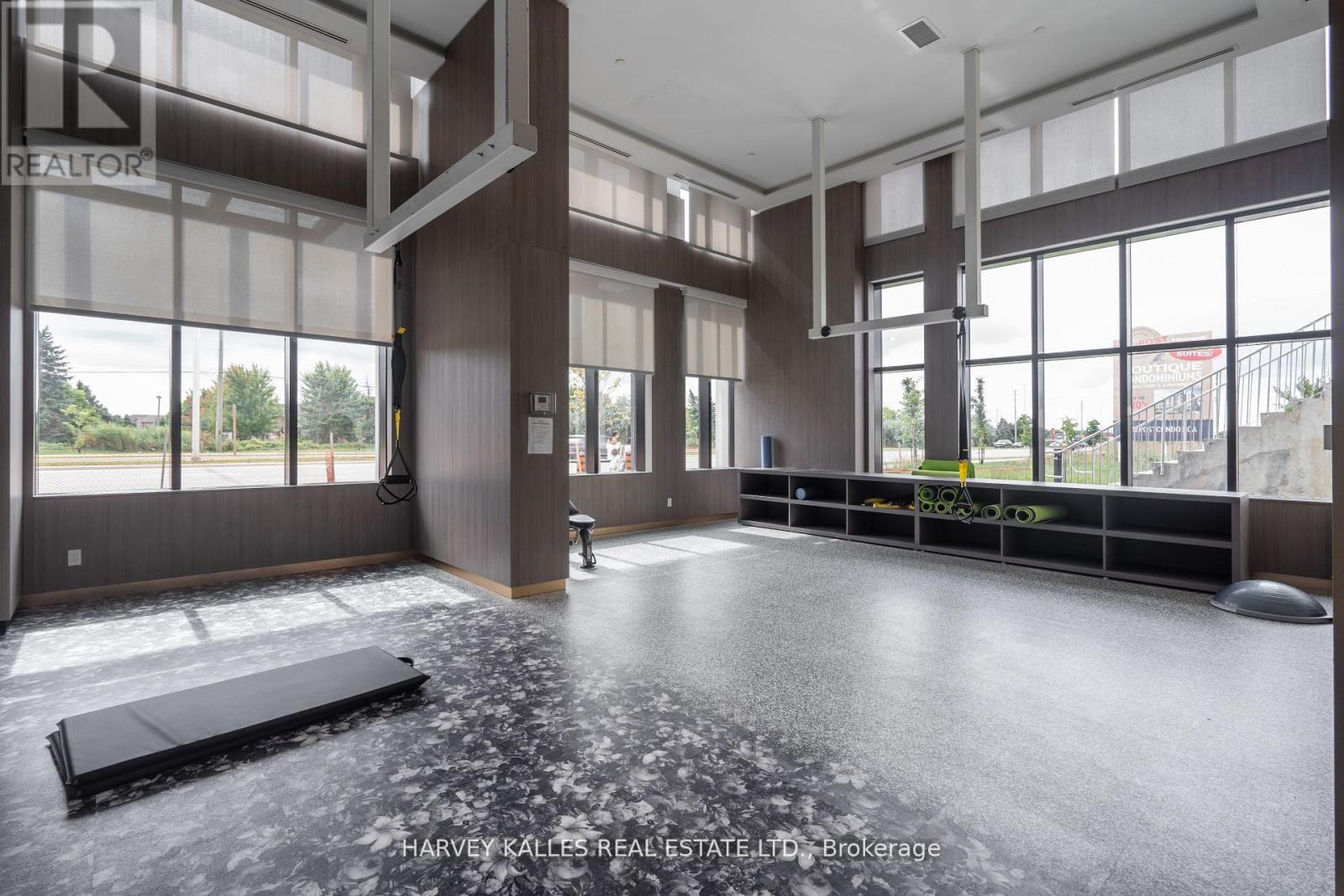 432 - 405 Dundas Street W, Oakville, Ontario  L6M 5P9 - Photo 31 - W12998936