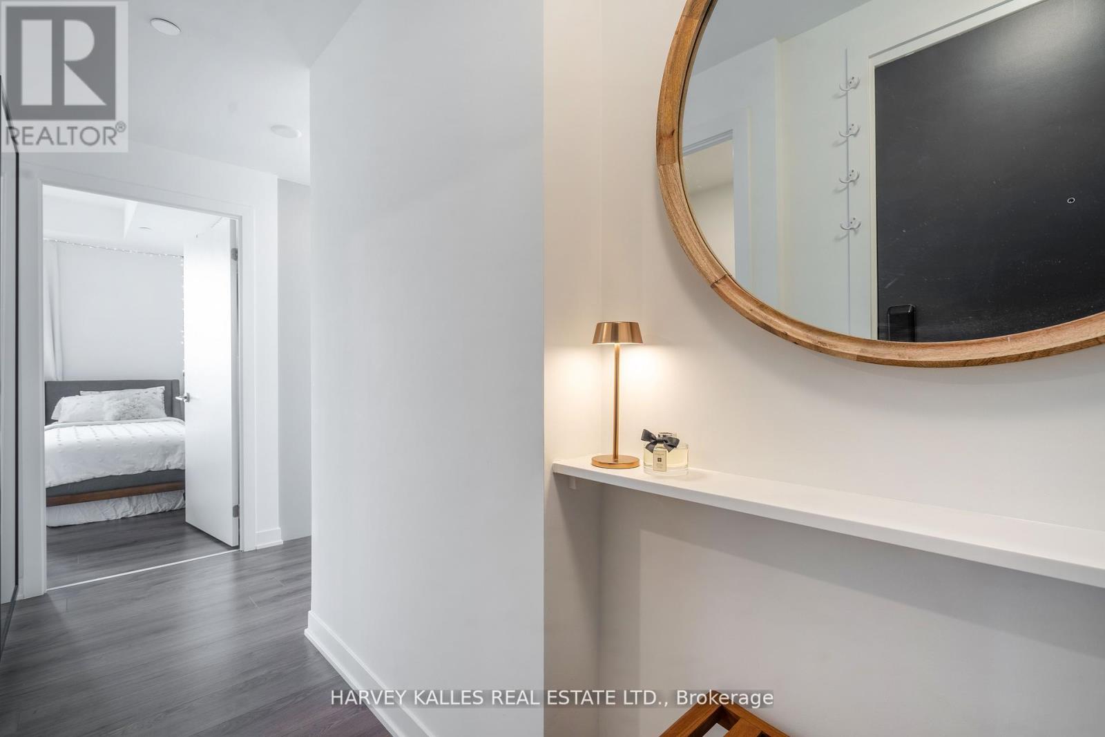 432 - 405 Dundas Street W, Oakville, Ontario  L6M 5P9 - Photo 8 - W12998936