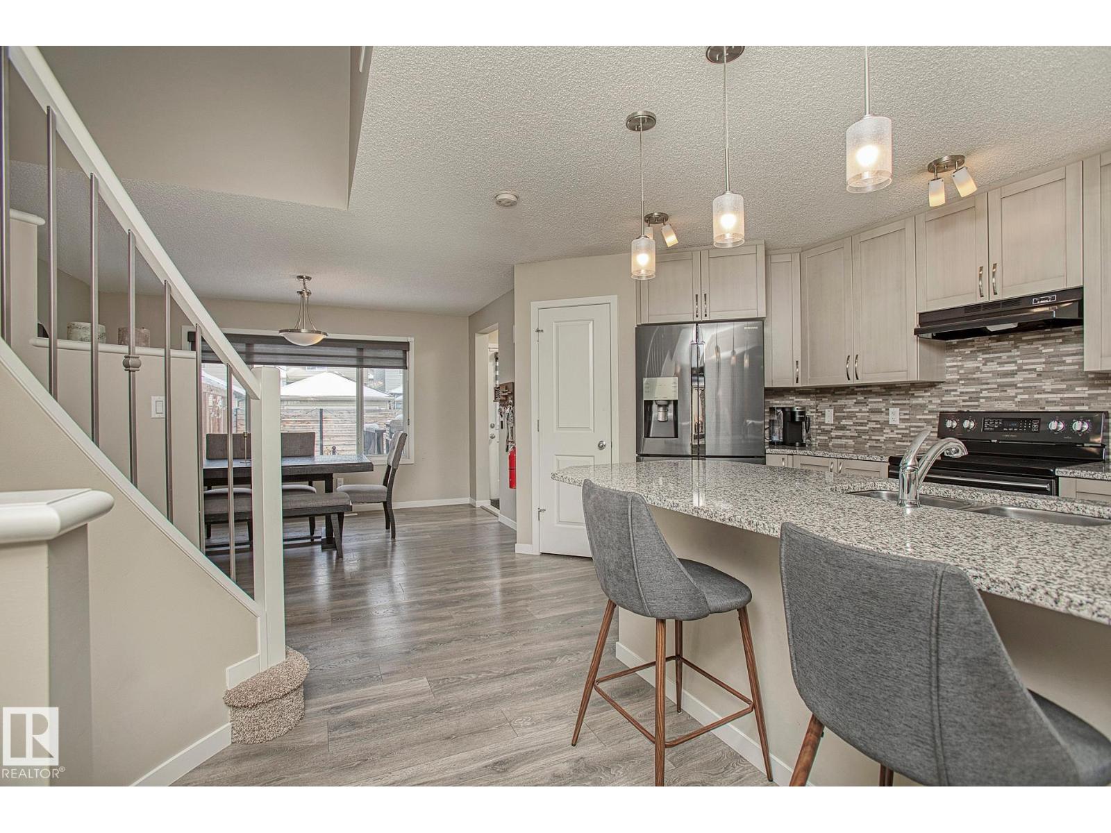 7718 Eifert Cr Nw, Edmonton, Alberta  T6M 0W2 - Photo 10 - E4482258