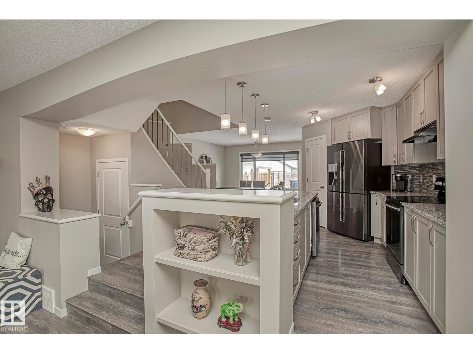 7718 Eifert Cr Nw, Edmonton, Alberta  T6M 0W2 - Photo 11 - E4482258