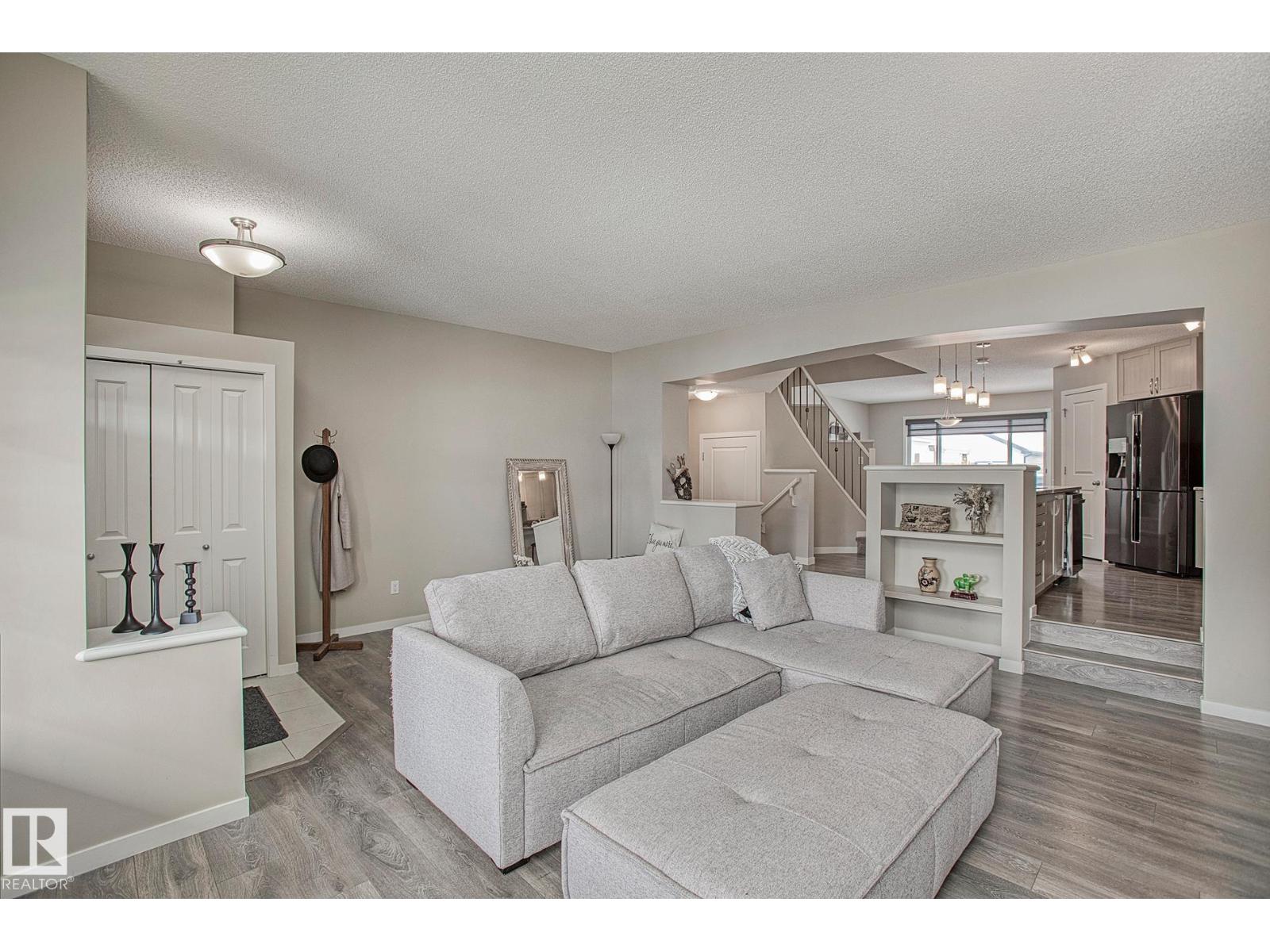 7718 Eifert Cr Nw, Edmonton, Alberta  T6M 0W2 - Photo 6 - E4482258