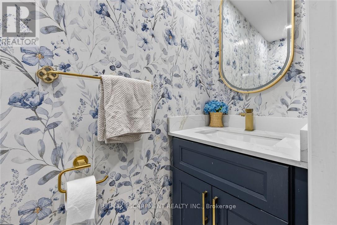 33 Panorama Way, Hamilton, Ontario  L8E 6C6 - Photo 21 - X12998892