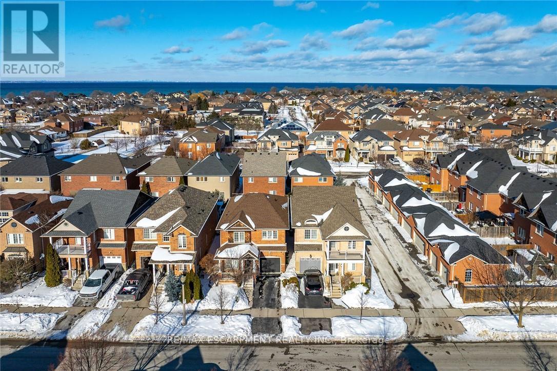 33 Panorama Way, Hamilton, Ontario  L8E 6C6 - Photo 45 - X12998892