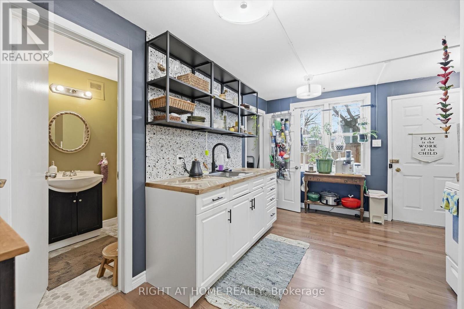 18 Fraser Avenue, Hamilton, Ontario  L8H 4G7 - Photo 20 - X12998900