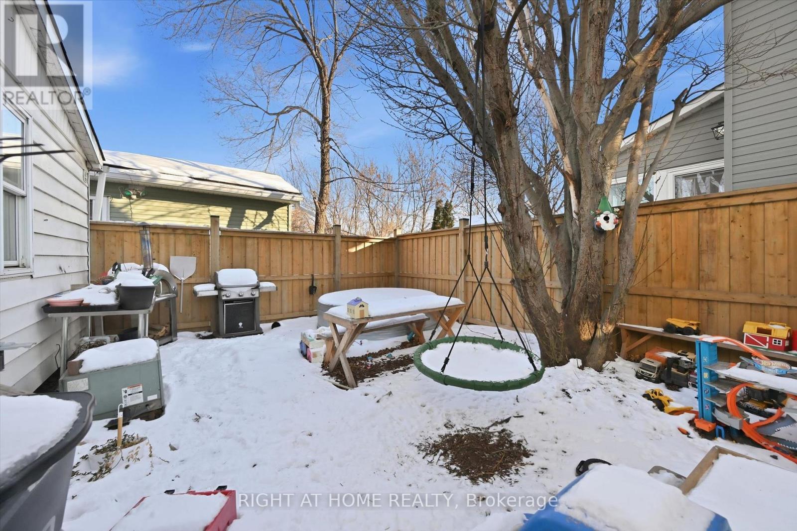 18 Fraser Avenue, Hamilton, Ontario  L8H 4G7 - Photo 28 - X12998900