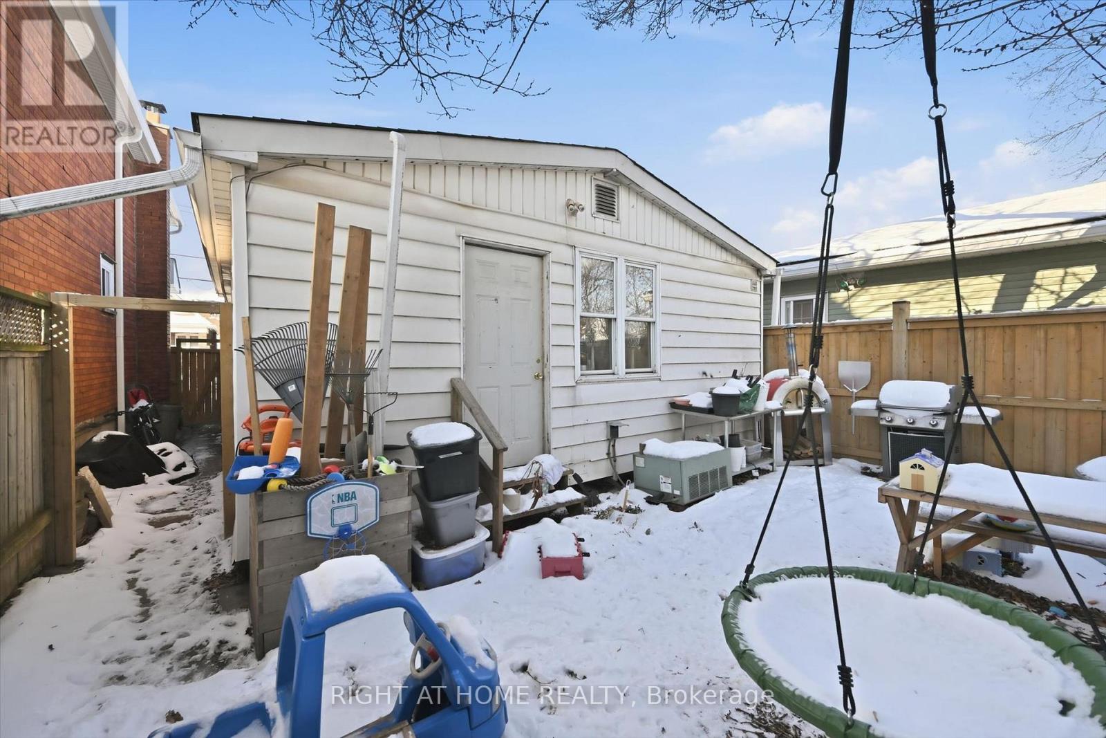 18 Fraser Avenue, Hamilton, Ontario  L8H 4G7 - Photo 31 - X12998900