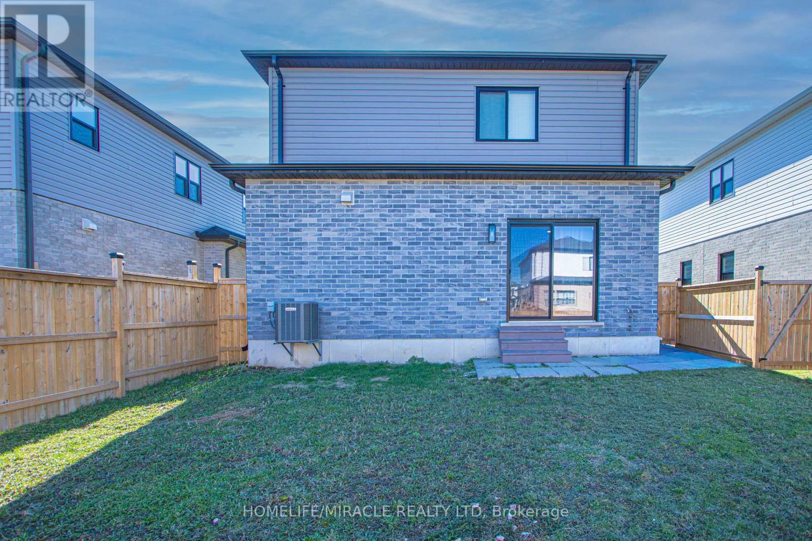 274 Middleton Avenue, London South, Ontario  N6L 0E9 - Photo 46 - X12998904