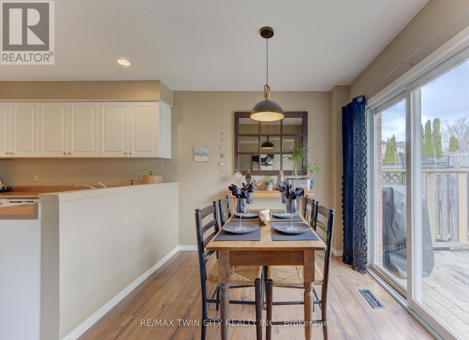 161 Windflower Drive S, Kitchener, Ontario  N2E 3S9 - Photo 10 - X12998930