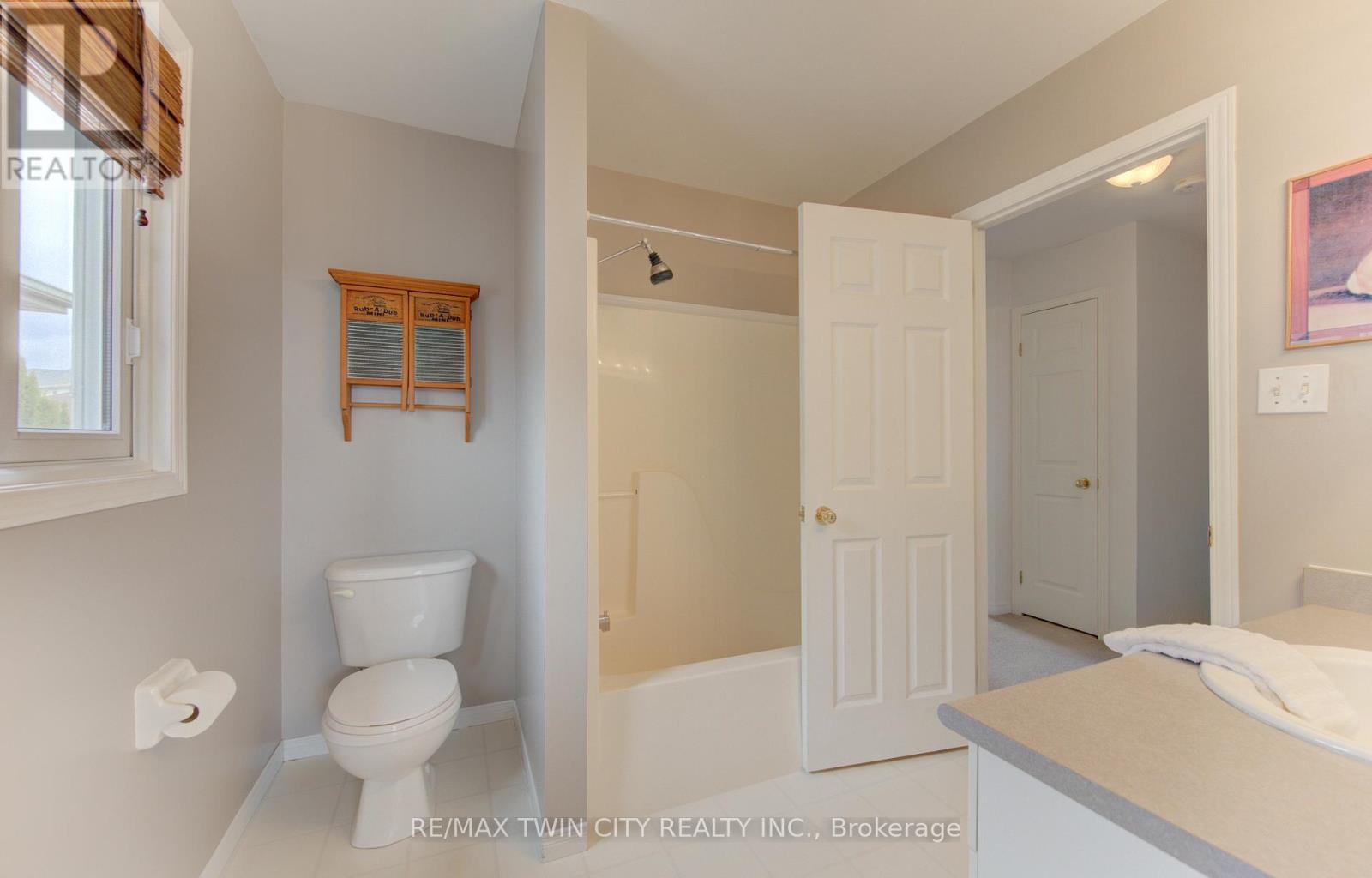 161 Windflower Drive S, Kitchener, Ontario  N2E 3S9 - Photo 22 - X12998930