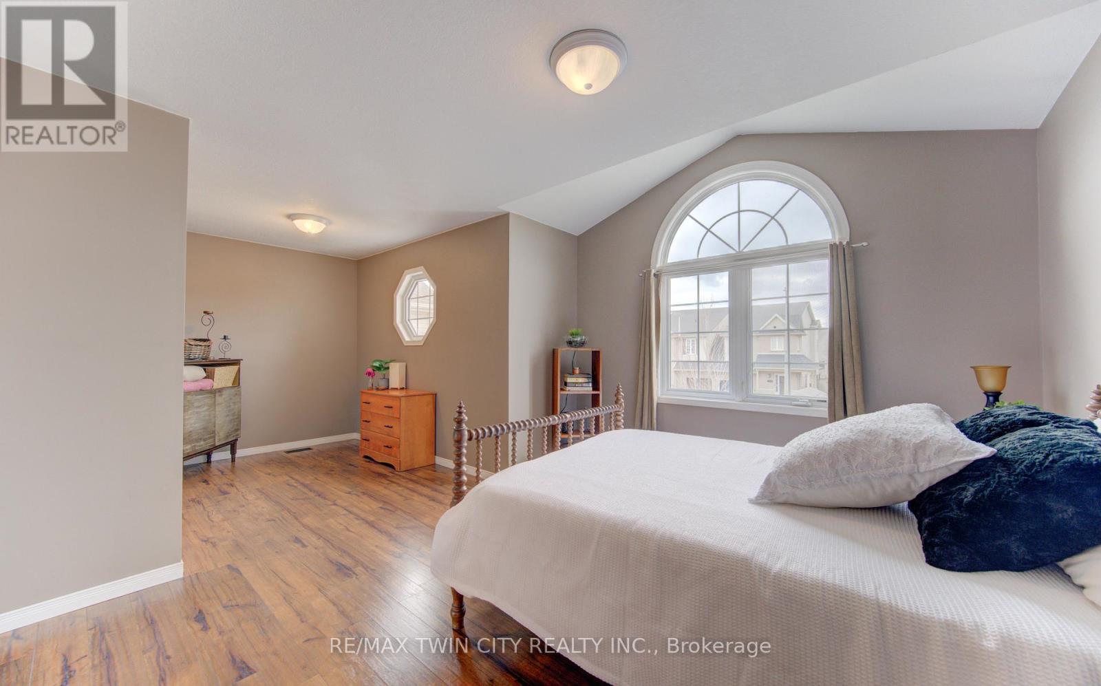 161 Windflower Drive S, Kitchener, Ontario  N2E 3S9 - Photo 24 - X12998930