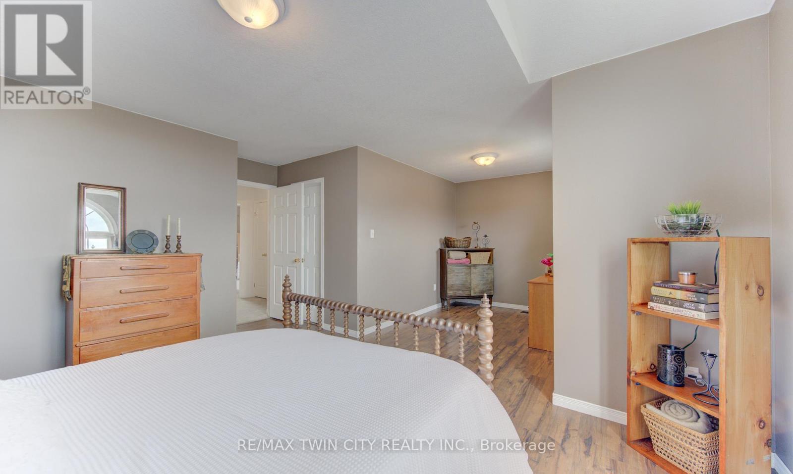 161 Windflower Drive S, Kitchener, Ontario  N2E 3S9 - Photo 25 - X12998930