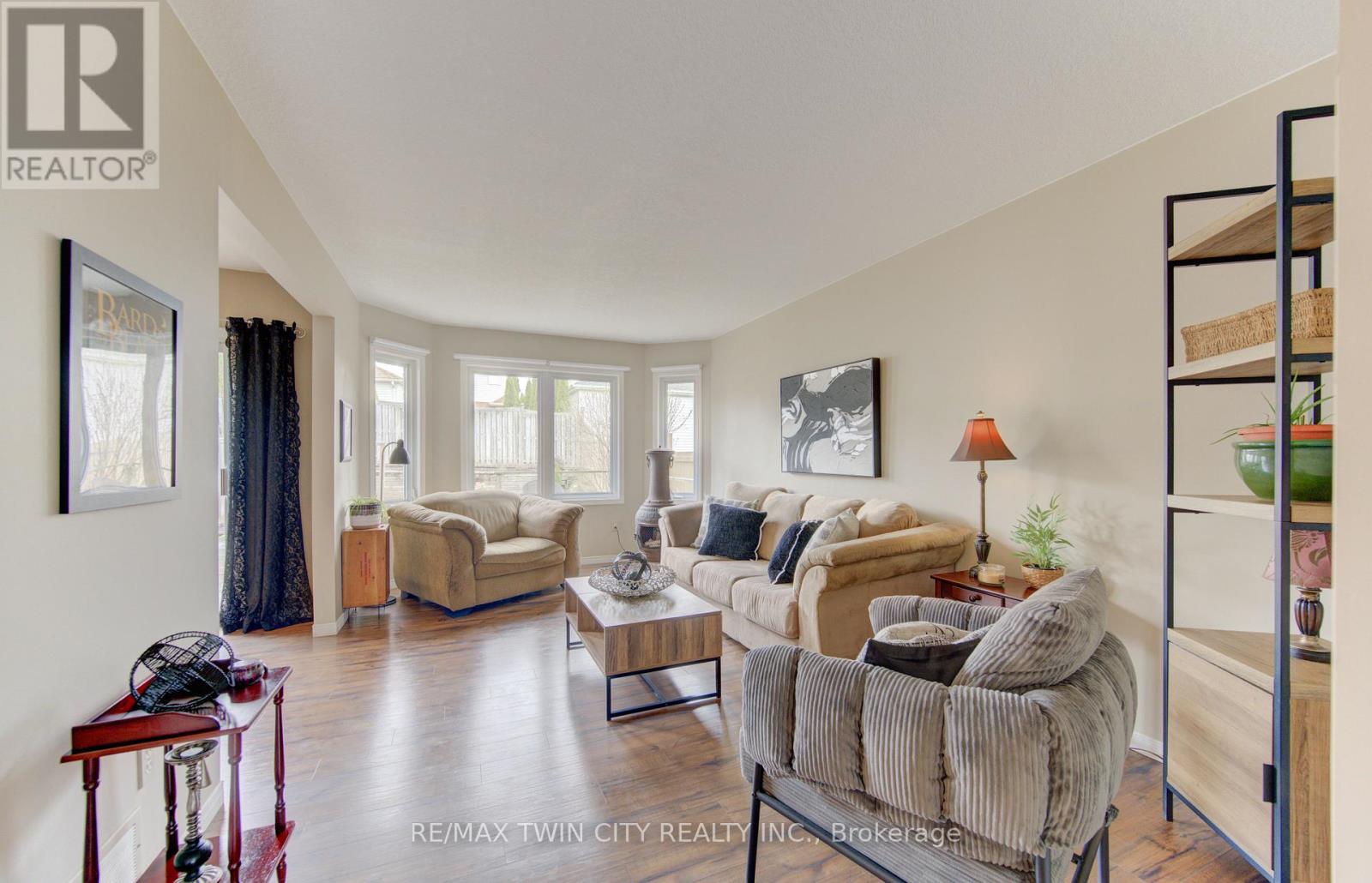 161 Windflower Drive S, Kitchener, Ontario  N2E 3S9 - Photo 7 - X12998930