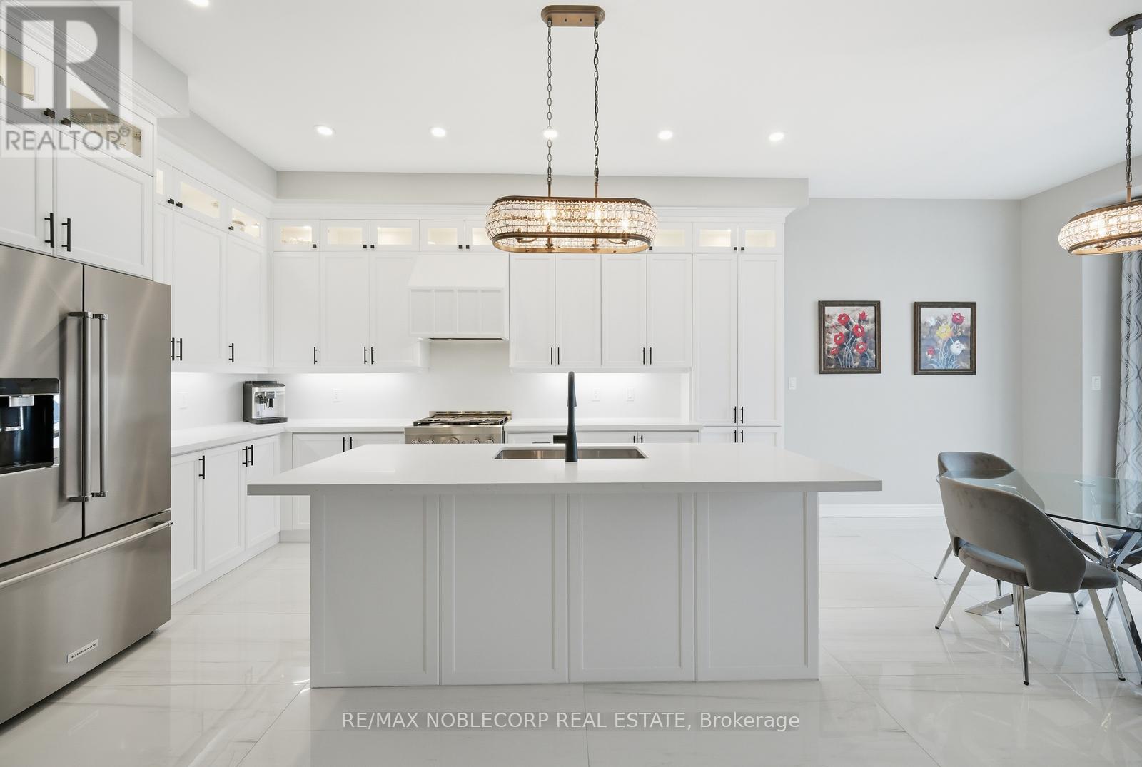 40 Pierce Place, New Tecumseth, Ontario  L0G 1W0 - Photo 11 - N12992170