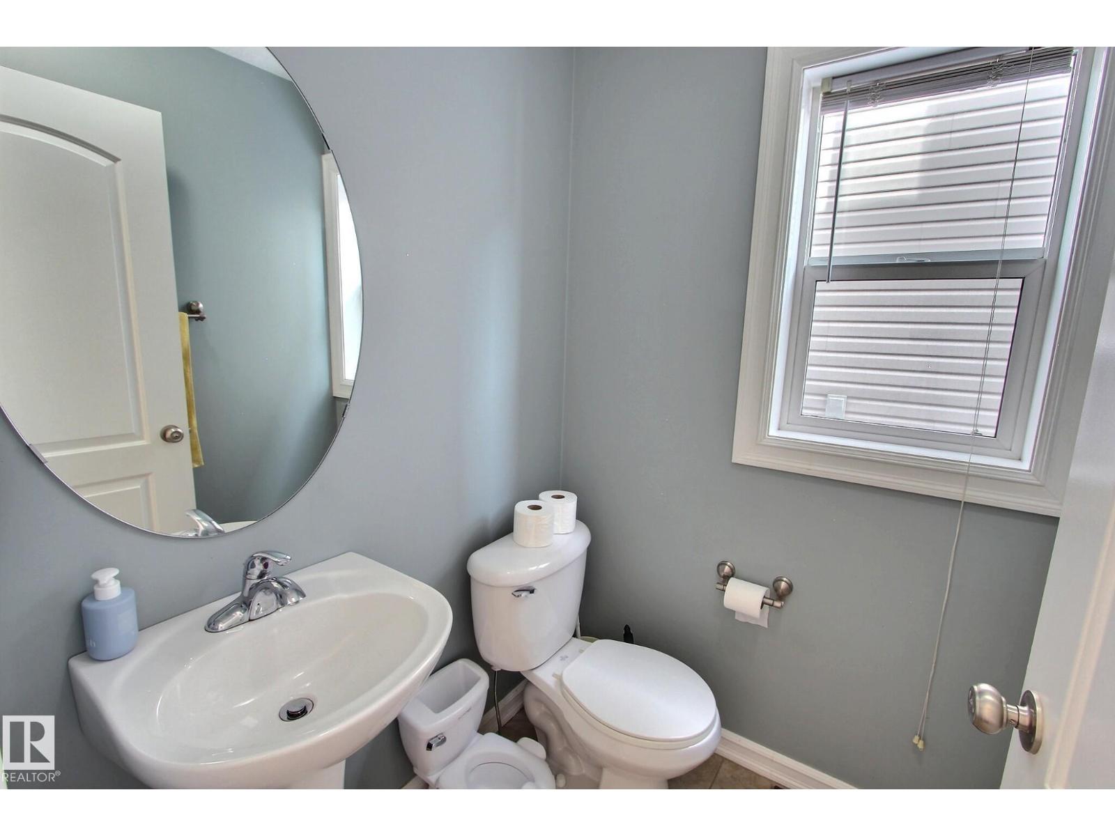 38 Vernon St, Spruce Grove, Alberta  T7X 0B6 - Photo 8 - E4482226