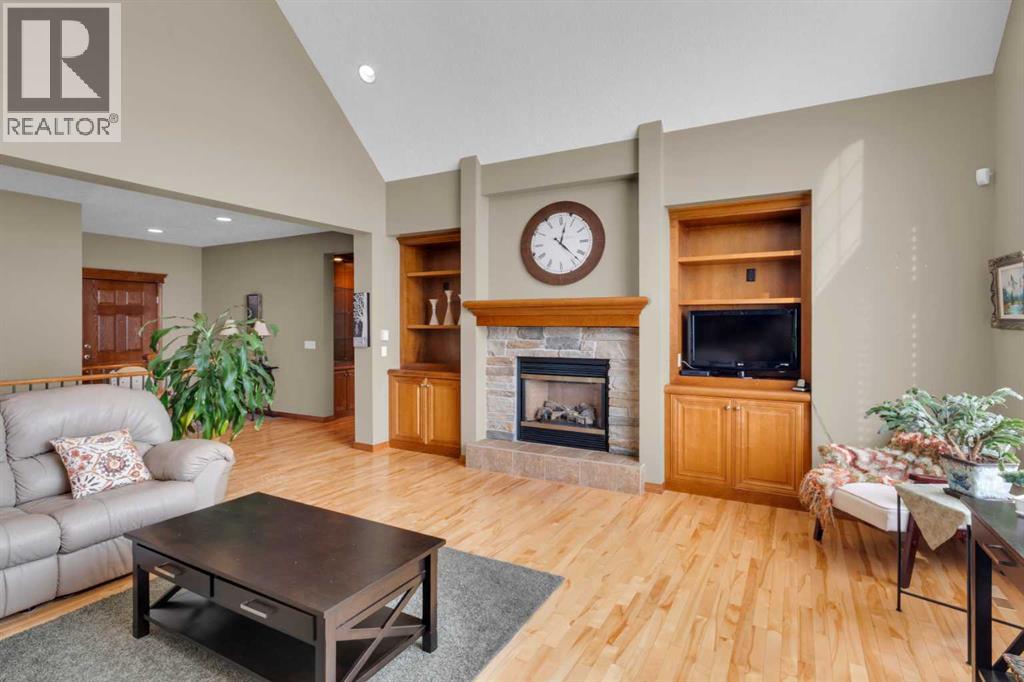 222 Ross Avenue, Cochrane, Alberta  T4C 1Z3 - Photo 4 - A2293461