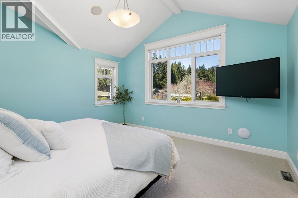 991 Hampshire Road, North Vancouver, British Columbia  V7R 1V1 - Photo 31 - R3110258