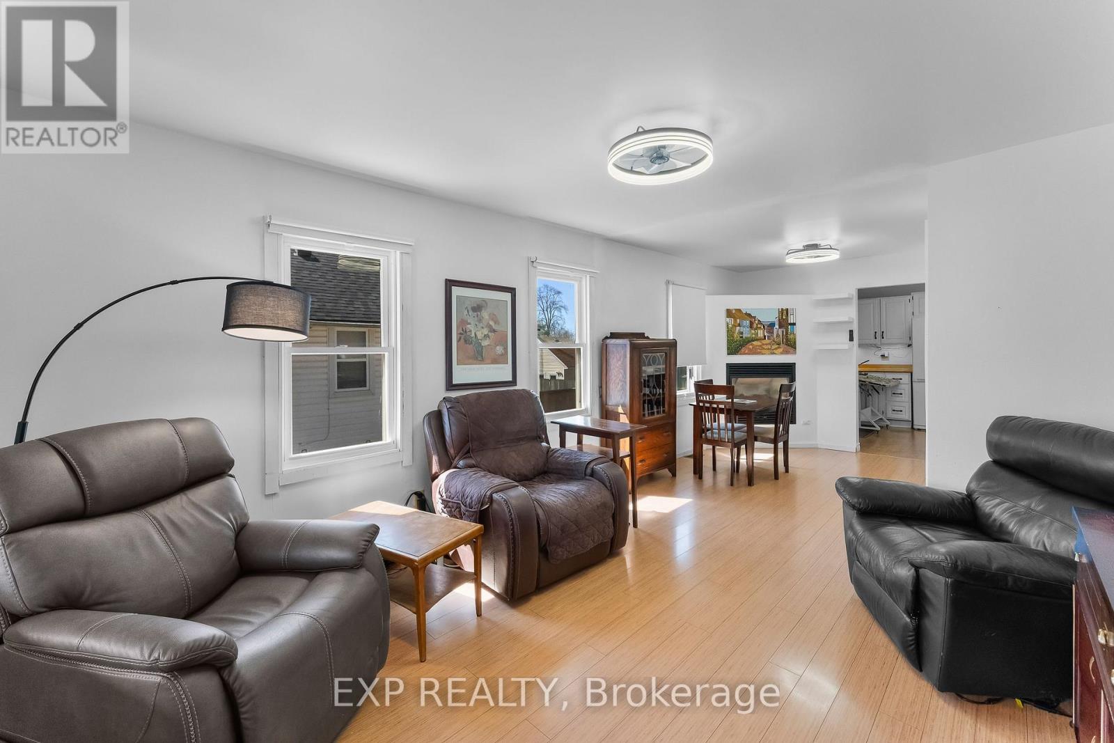 240 Lincoln Road W, Fort Erie, Ontario  L0S 1B0 - Photo 8 - X12942834