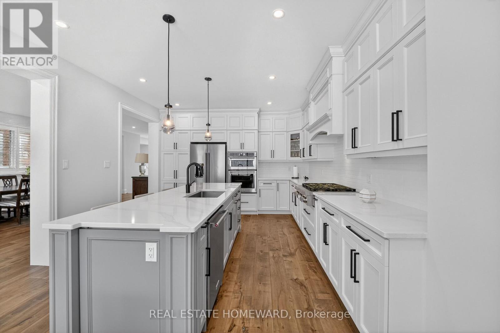 3329 Vernon Powell Drive, Oakville, Ontario  L6H 0Y4 - Photo 19 - W12972610