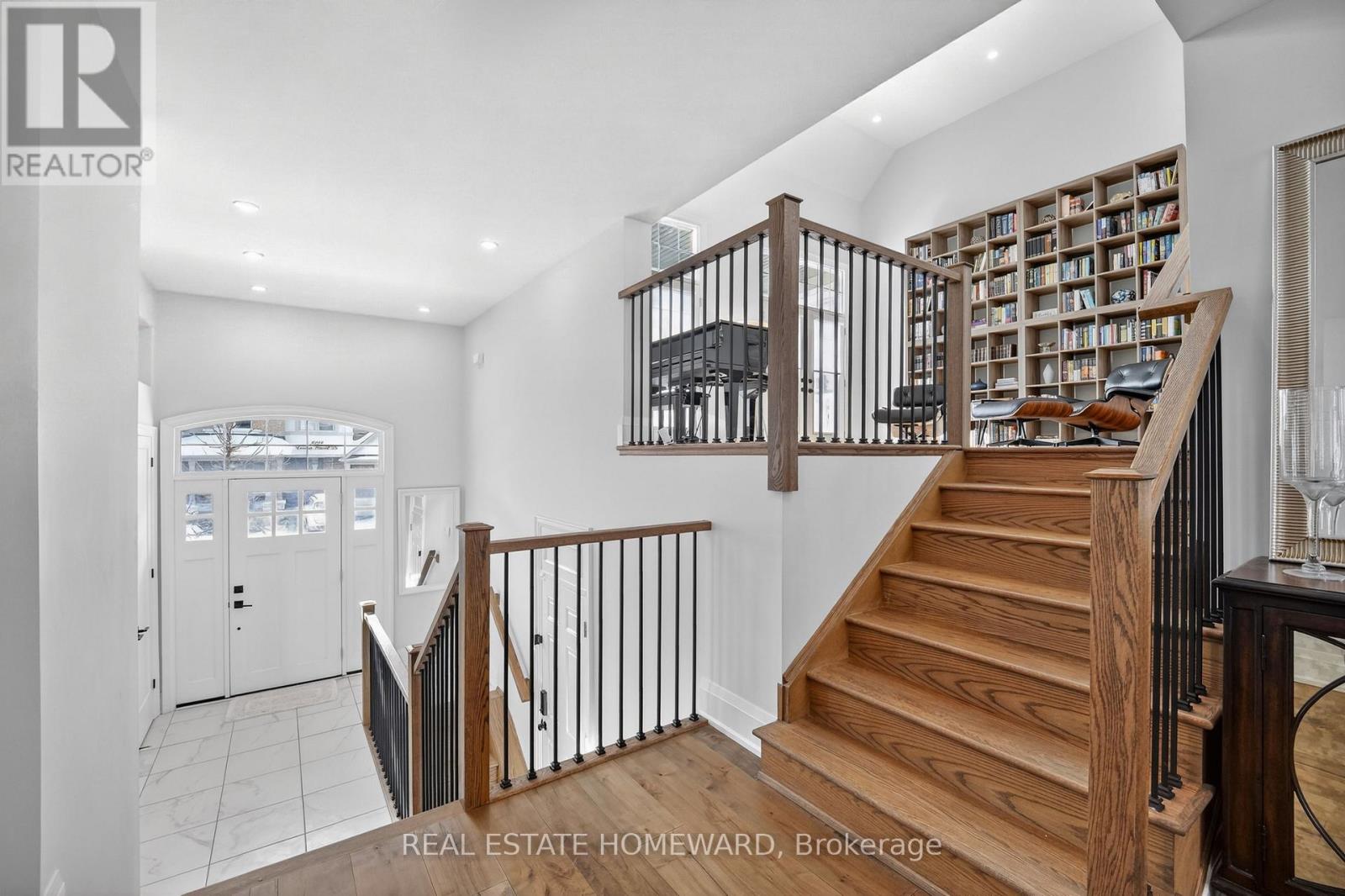 3329 Vernon Powell Drive, Oakville, Ontario  L6H 0Y4 - Photo 9 - W12972610