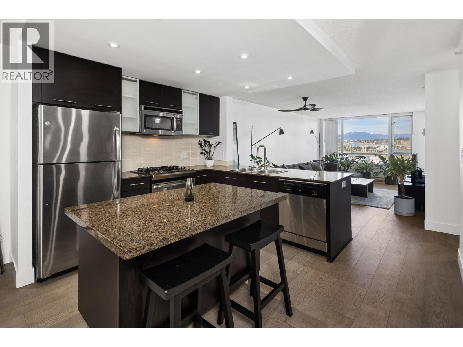 701 3333 Corvette Way, Richmond, British Columbia  V6X 0E3 - Photo 11 - R3110143