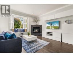 346 W 14TH STREET, North Vancouver, British Columbia