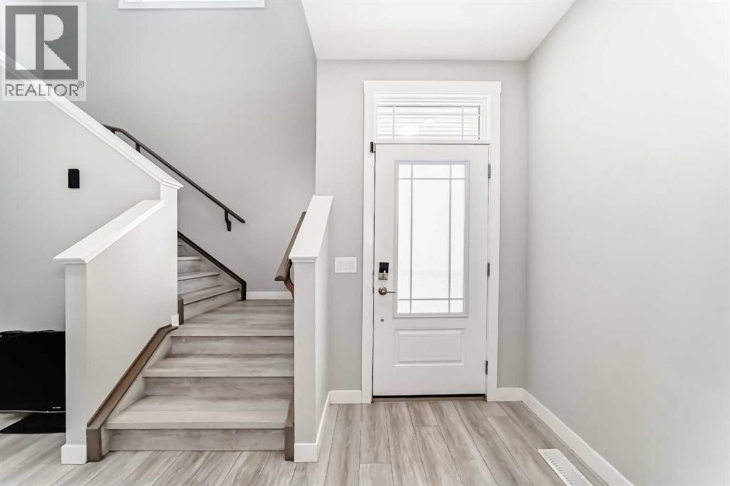 240 Creekstone Row Sw, Calgary, Alberta  T2X 4Y5 - Photo 13 - A2285154