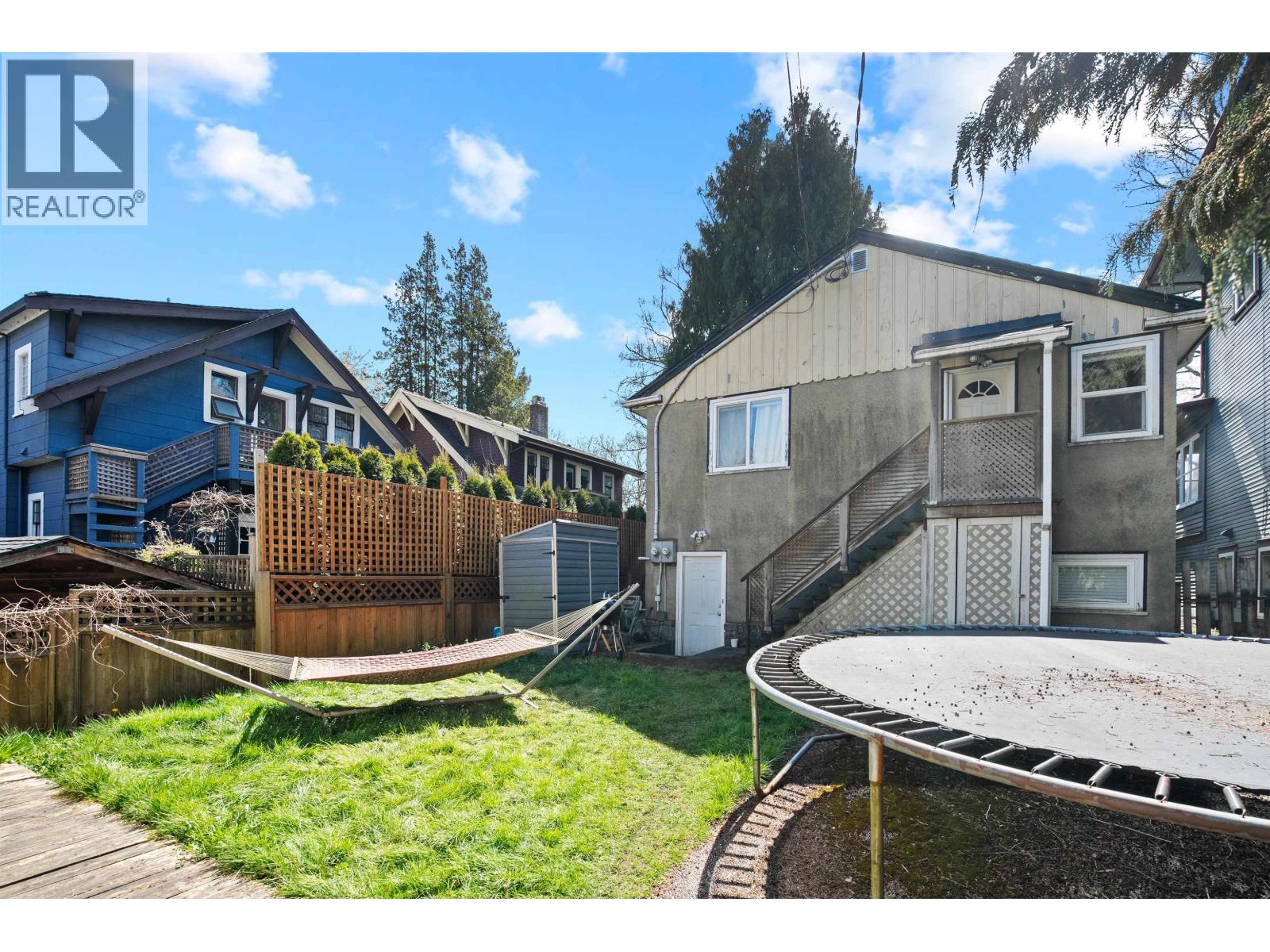 905 W 23 Avenue, Vancouver, British Columbia  V5Z 2B2 - Photo 2 - R3111574