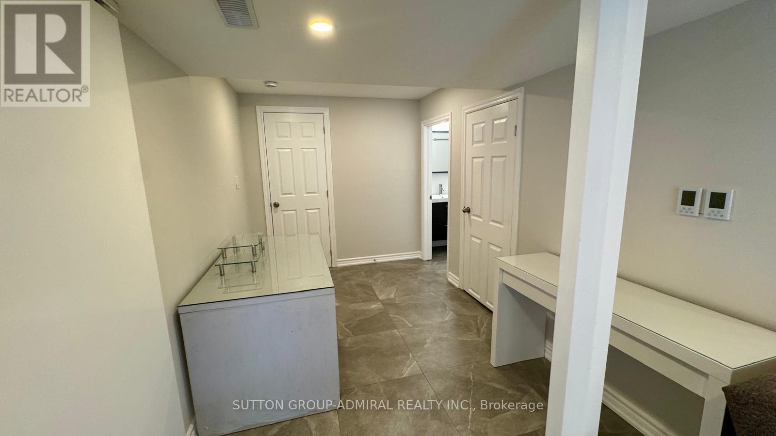 Basement - 28 Dovetail Drive, Richmond Hill, Ontario  L4E 5A9 - Photo 11 - N12968690