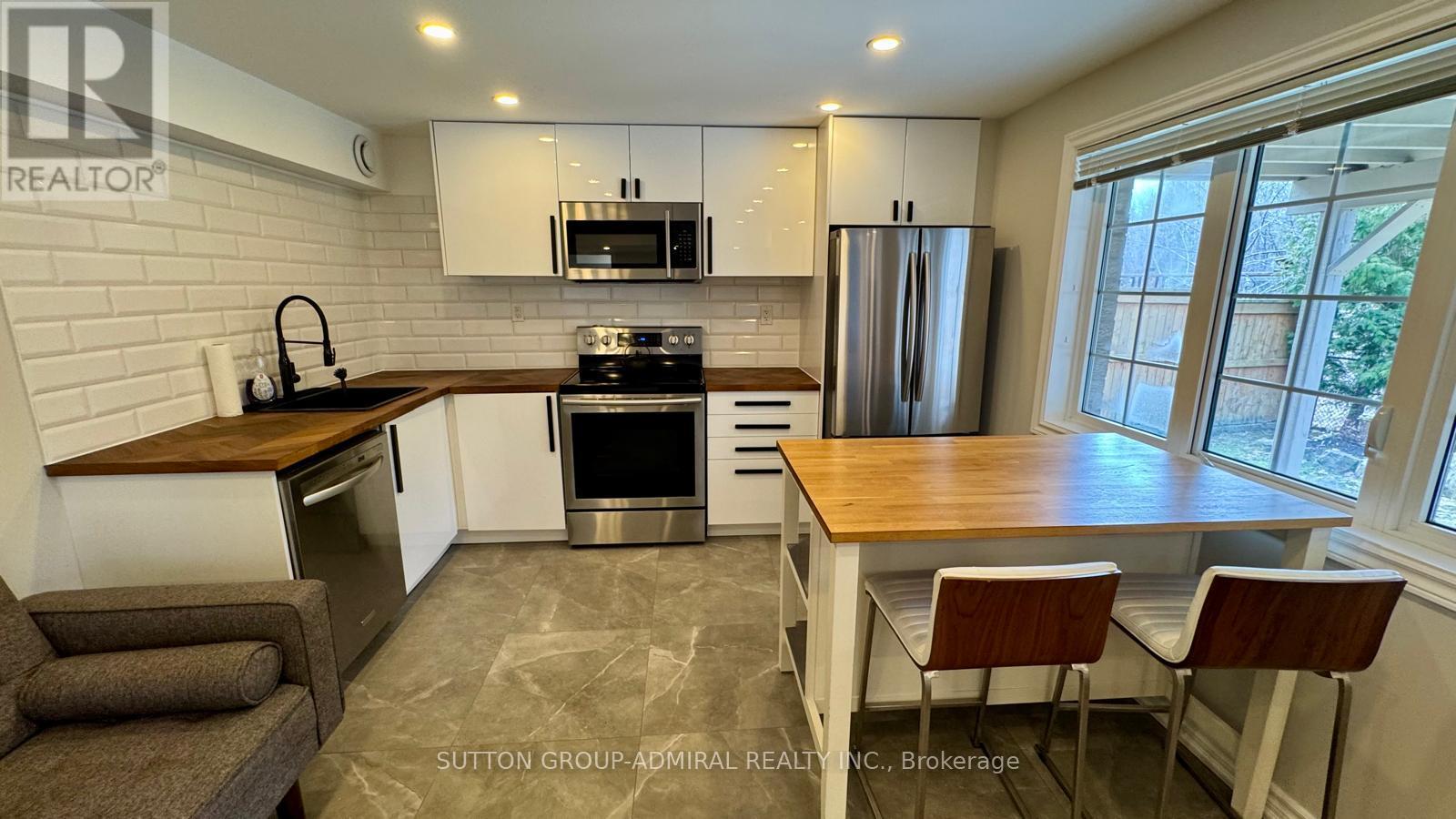 Basement - 28 Dovetail Drive, Richmond Hill, Ontario  L4E 5A9 - Photo 9 - N12968690