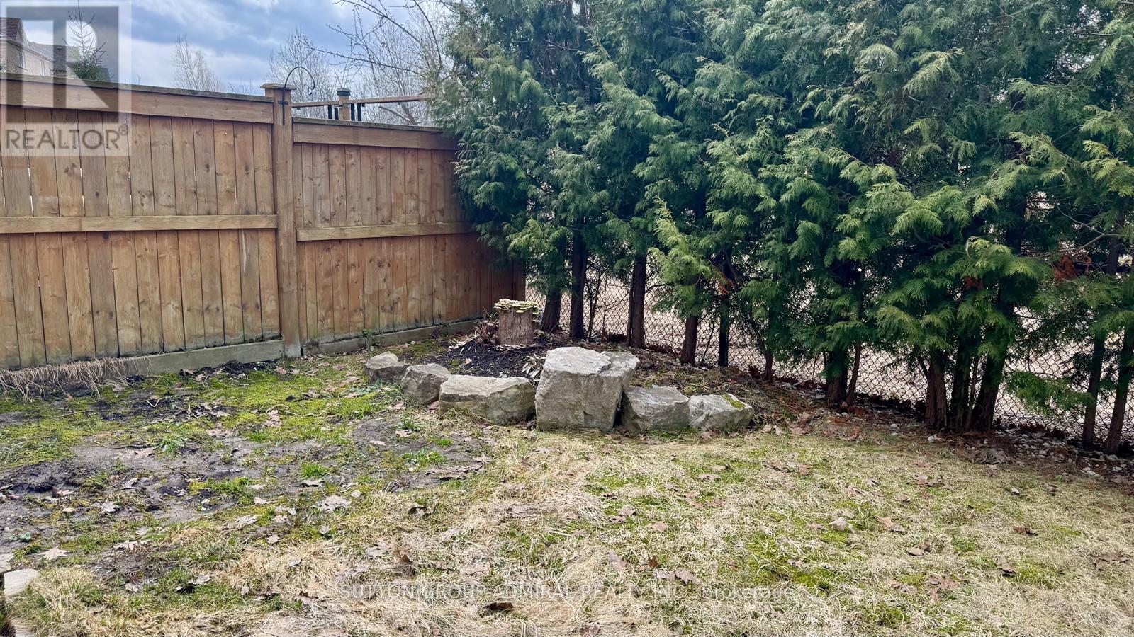 Basement - 28 Dovetail Drive, Richmond Hill, Ontario  L4E 5A9 - Photo 16 - N12968690